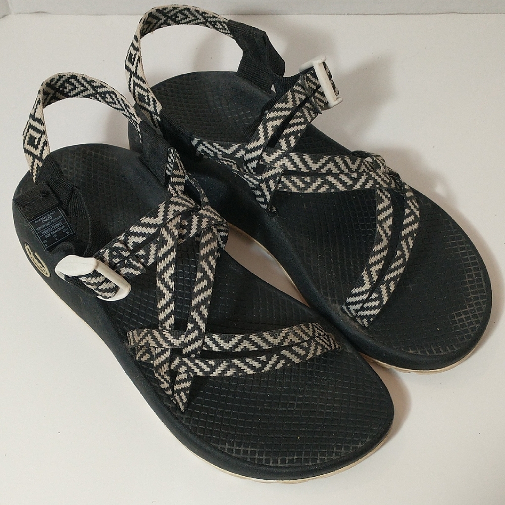 Chaco ZX/1 Origami Black Sandal,‎ Adjustable, Women's Size 8, Black And White